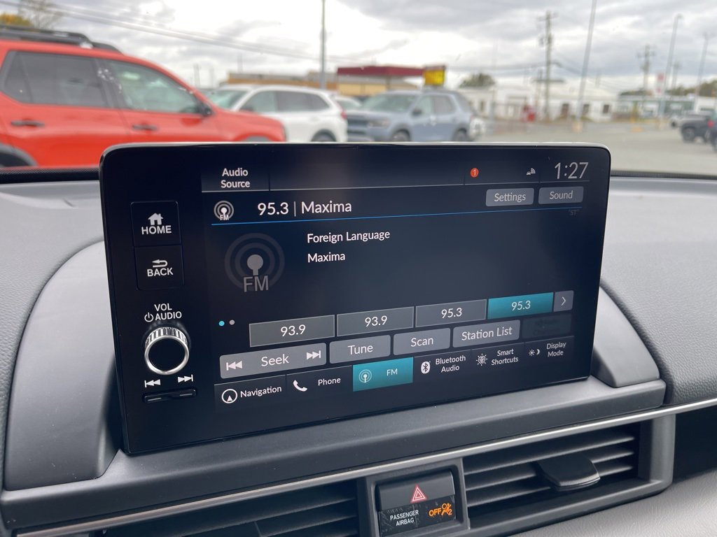 New 2025 Honda Pilot Touring image 8