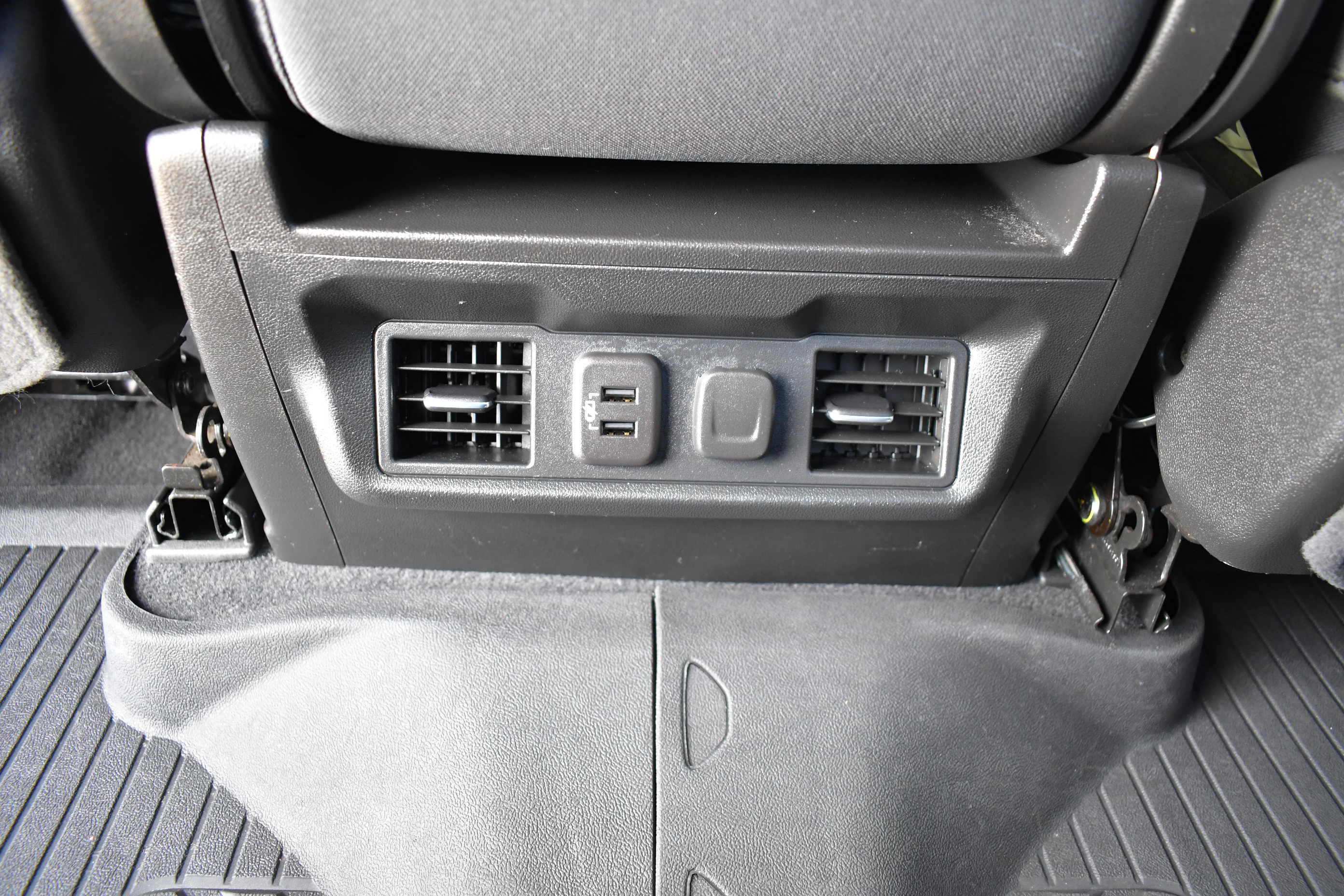 Used 2020 Chevrolet Silverado 1500 RST AWD/4WD image 27