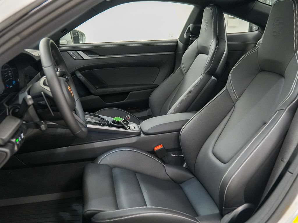 New 2026 Porsche 911 Carrera RWD image 5