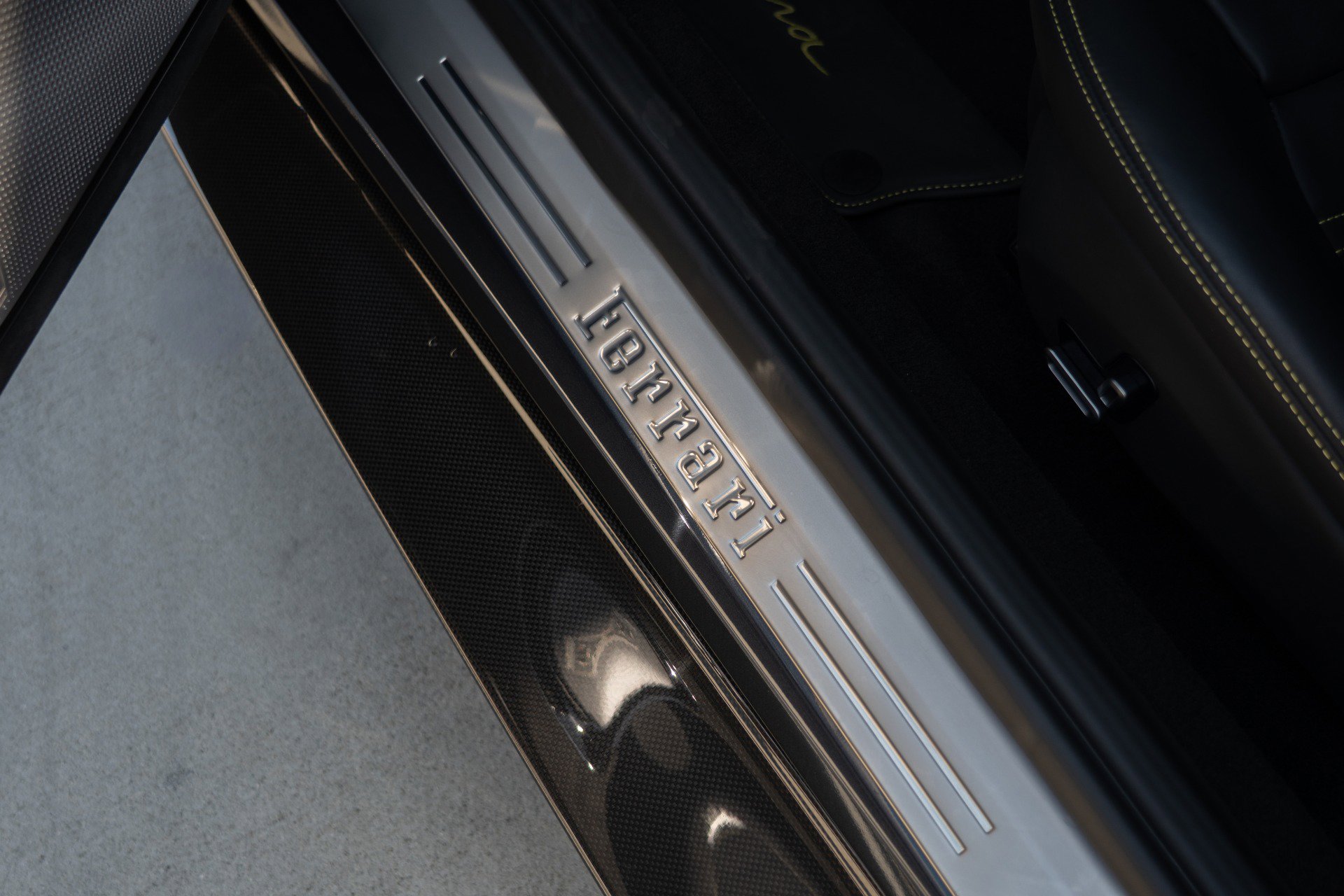 Used 2024 Ferrari Roma image 40
