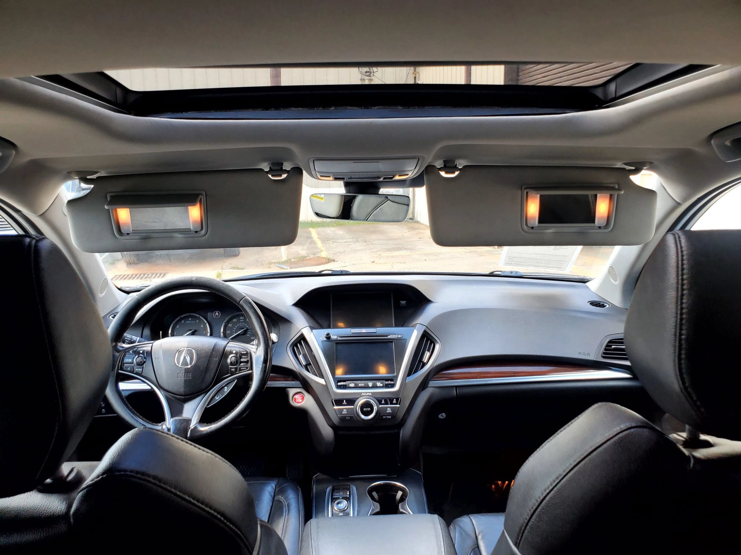 Used 2016 Acura MDX SH-AWD image 2