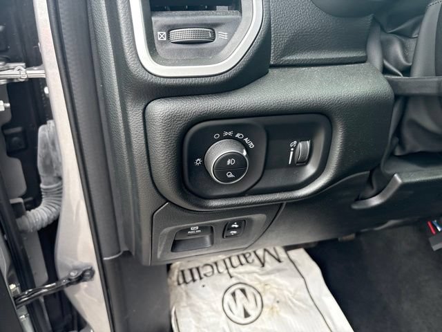Used 2023 RAM 1500 Big Horn AWD/4WD image 23