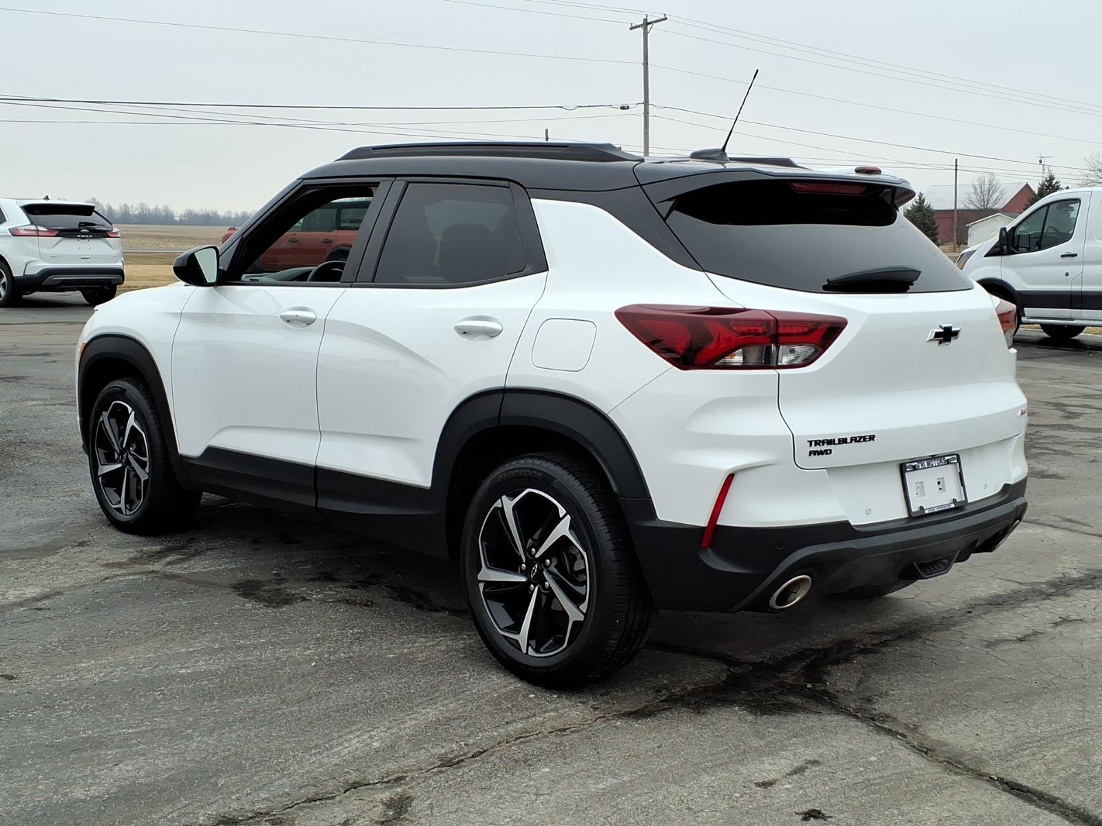 Used 2021 Chevrolet TrailBlazer RS w/ Sun and Liftgate Package image 4