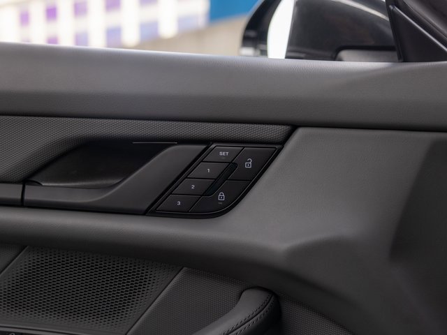 New 2025 Porsche Taycan image 42