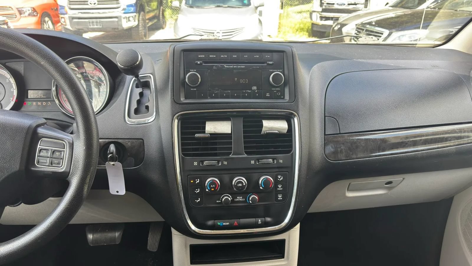 Used 2013 Dodge Grand Caravan SXT FWD image 18