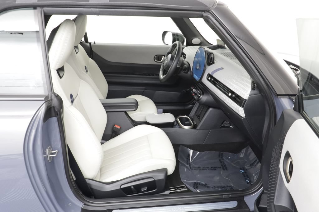 Certified 2025 MINI Cooper S FWD image 17