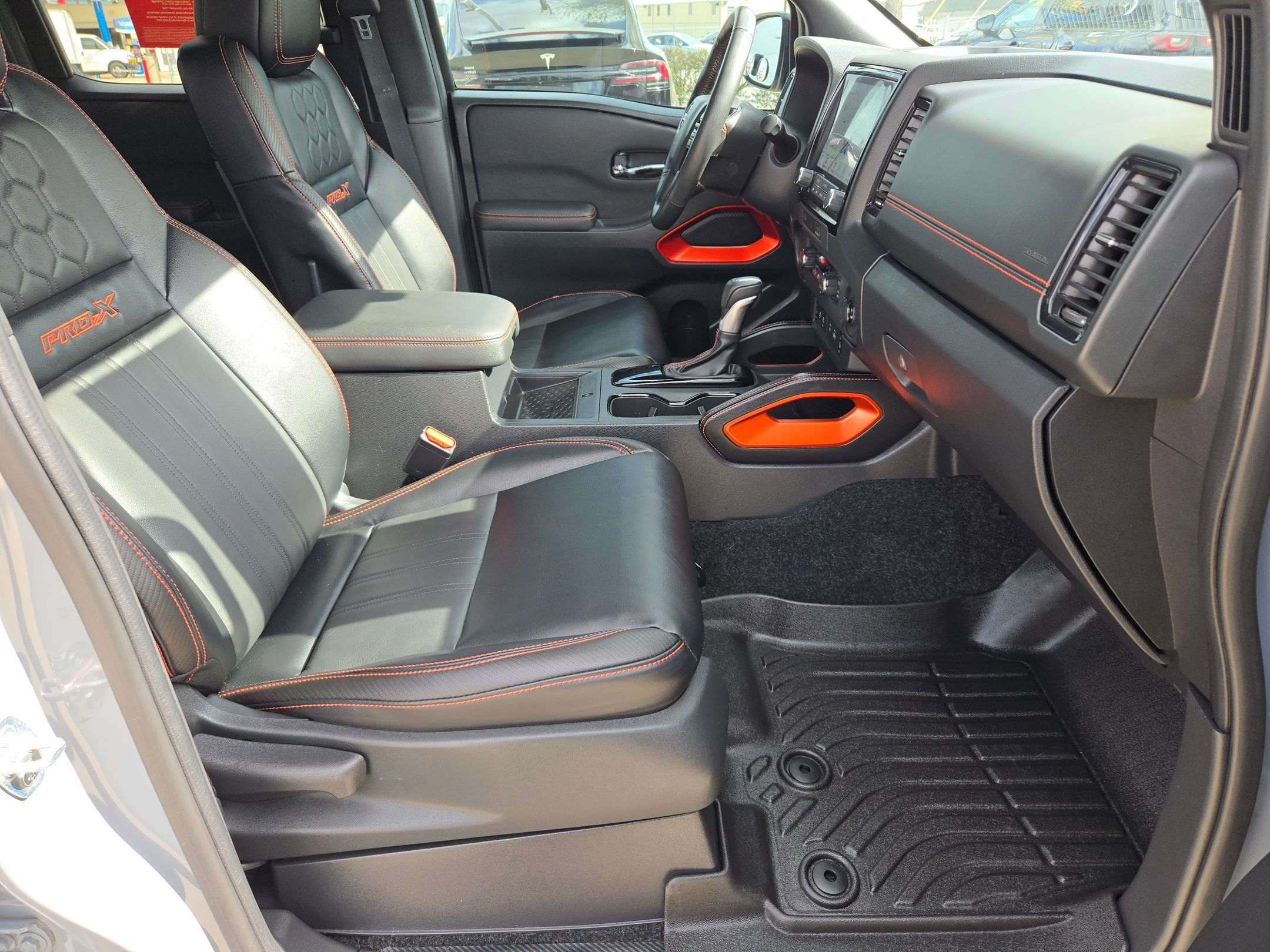 Used 2024 Nissan Frontier Pro-X w/ Pro Premium Package image 29