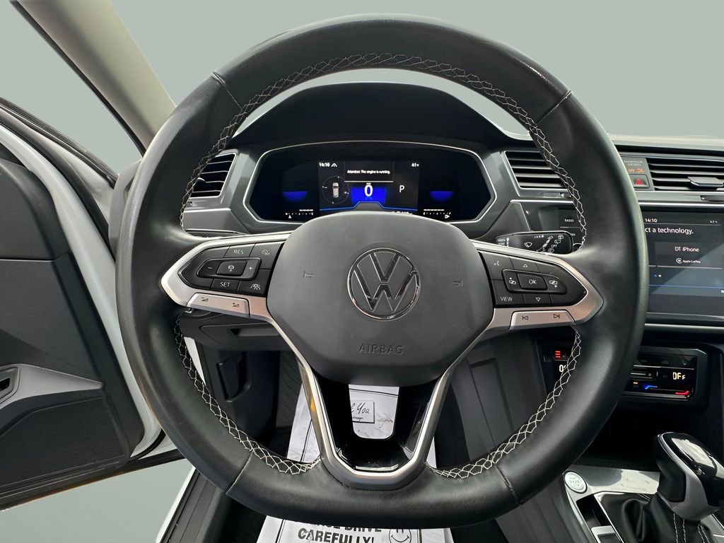 Used 2022 Volkswagen Tiguan SE image 12