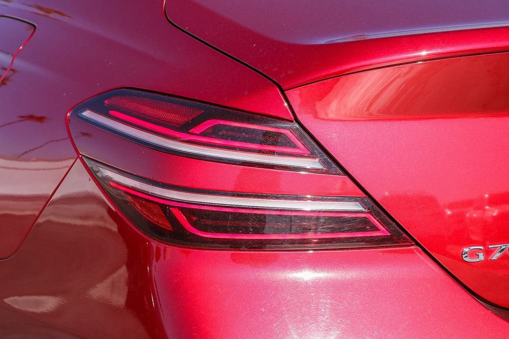 Used 2023 Genesis G70 2.0T image 10