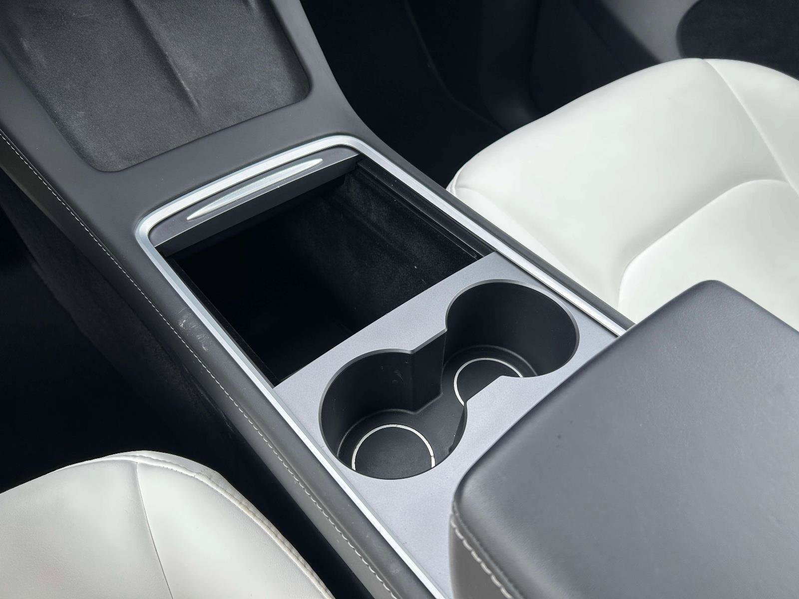 Used 2024 Tesla Model Y Performance image 17