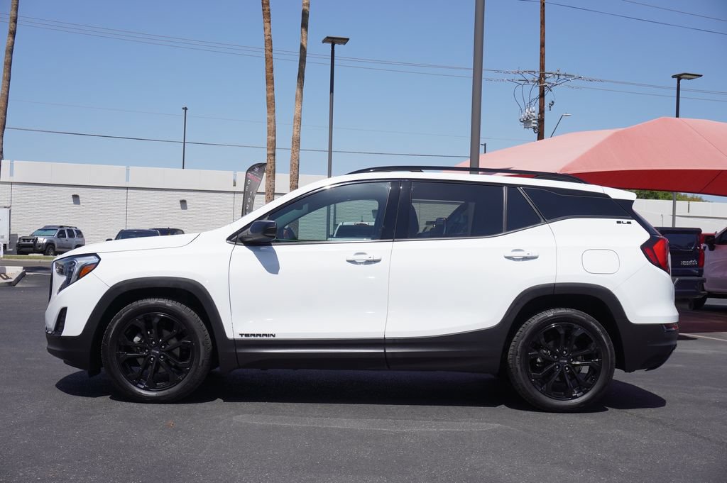 Certified 2020 GMC Terrain SLE w/ Elevation Edition FWD image 3