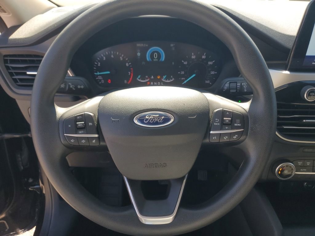 Used 2020 Ford Escape SE image 13