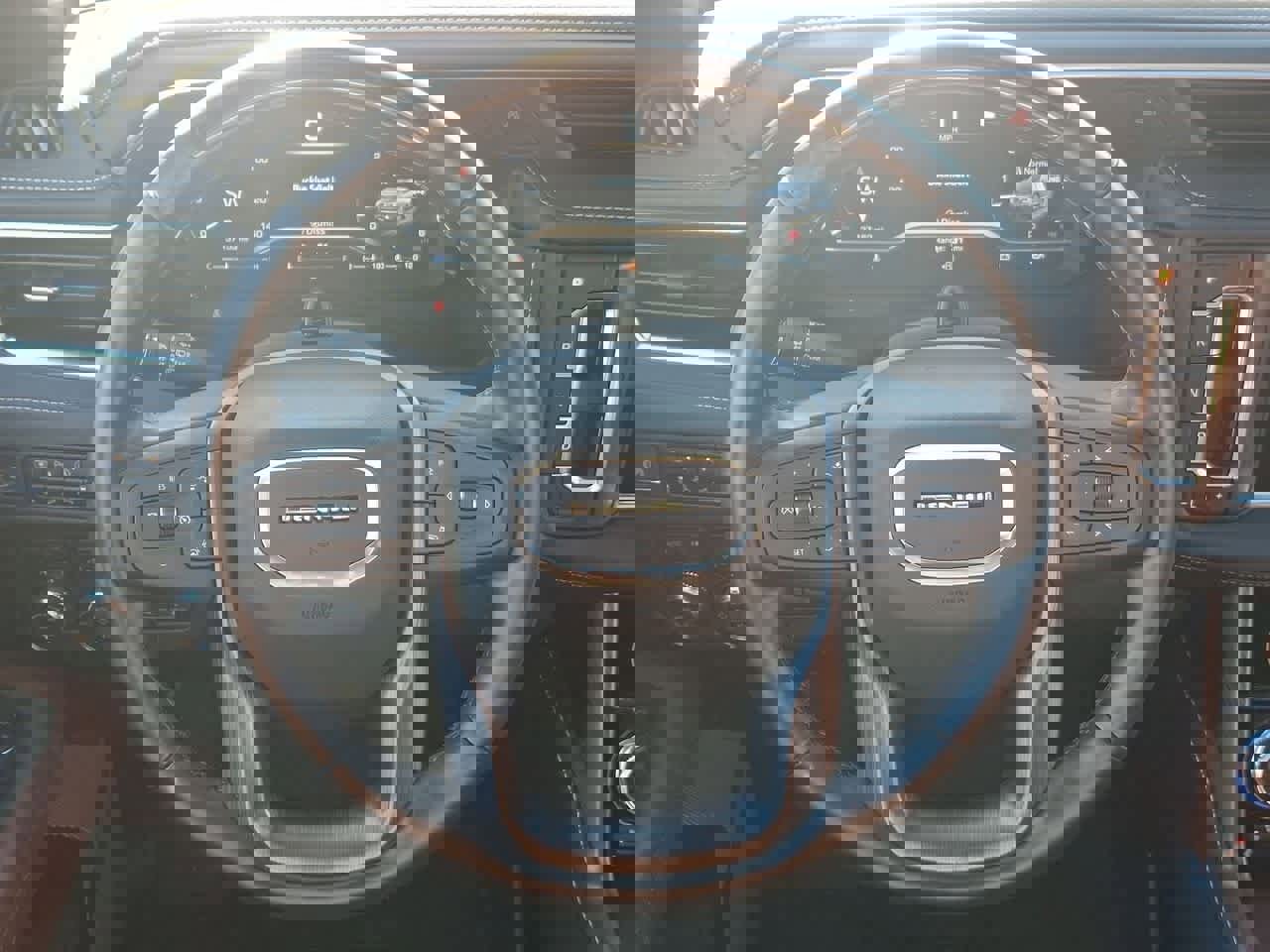 Used 2024 GMC Yukon Denali Ultimate image 22