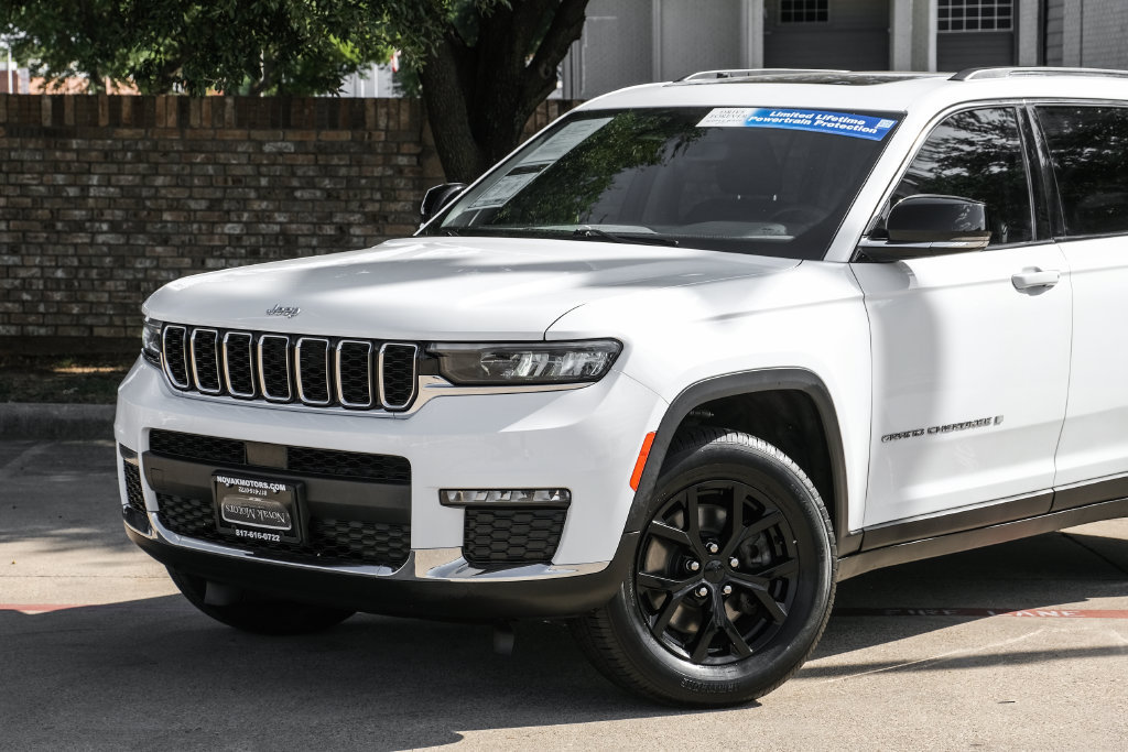 Used 2023 Jeep Grand Cherokee L Limited AWD/4WD image 13