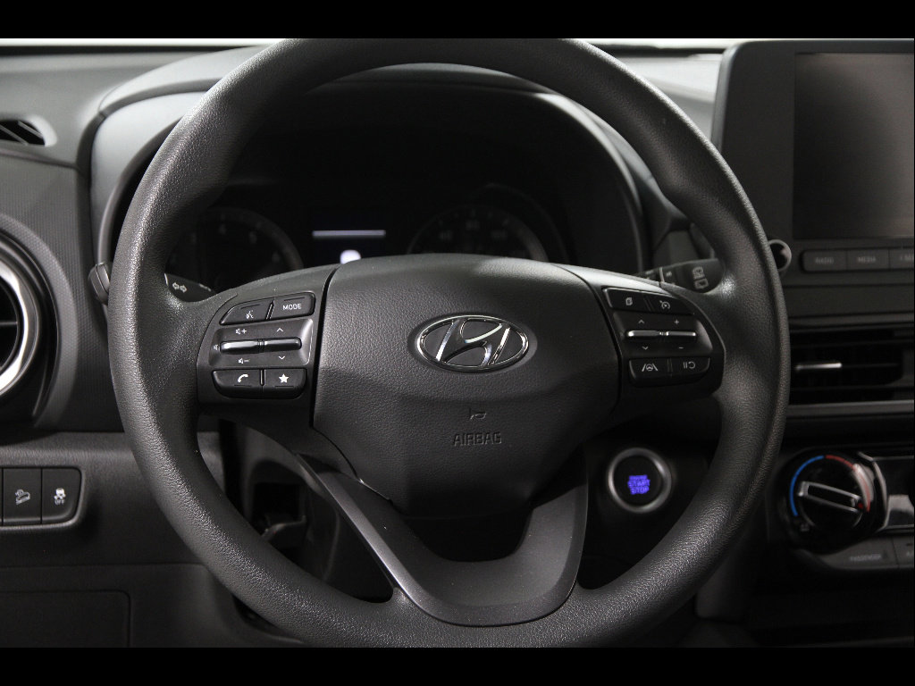 Used 2023 Hyundai Kona SEL image 7