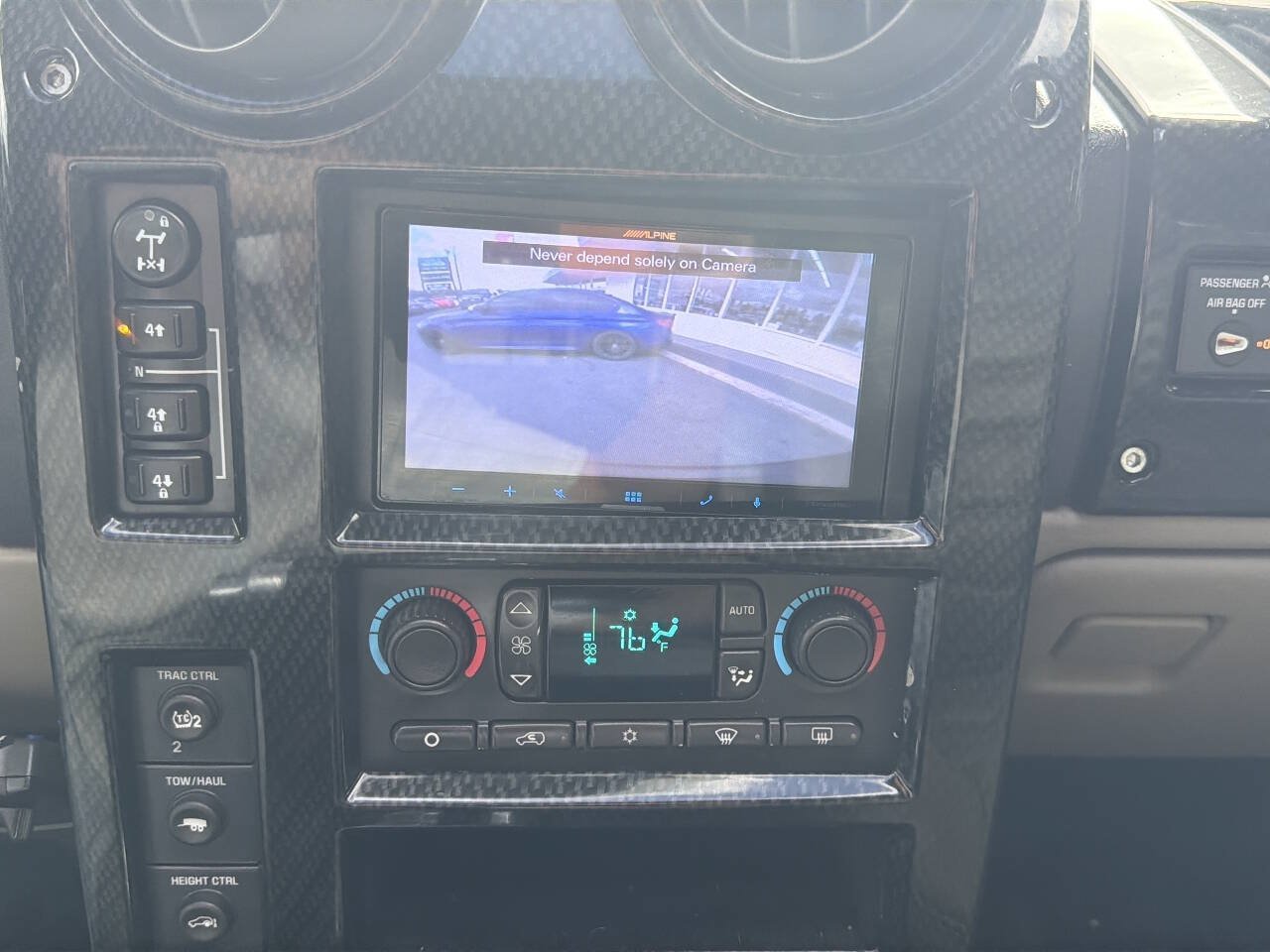 Used 2003 HUMMER H2 w/ Preferred Equipment Group AWD/4WD image 45