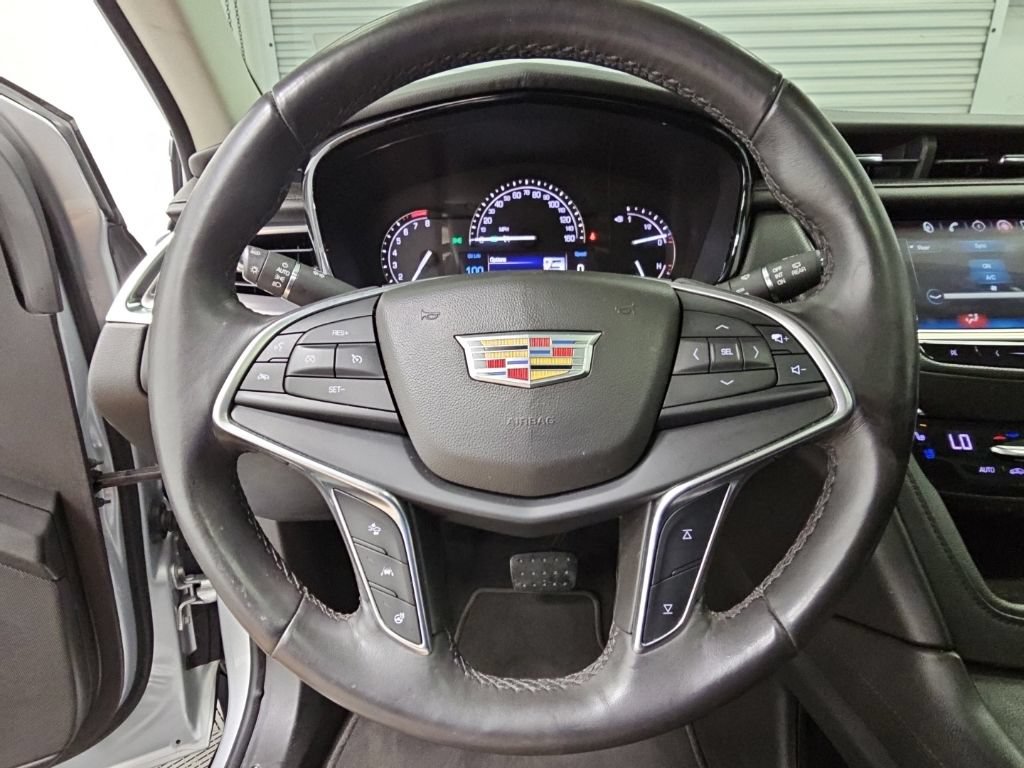 Used 2018 Cadillac XT5 Premium Luxury AWD/4WD image 24