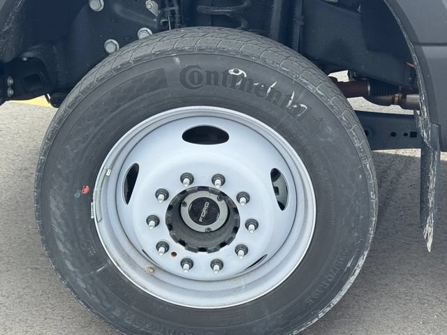 New 2025 Ford F550 4x4 Regular Cab Super Duty image 10