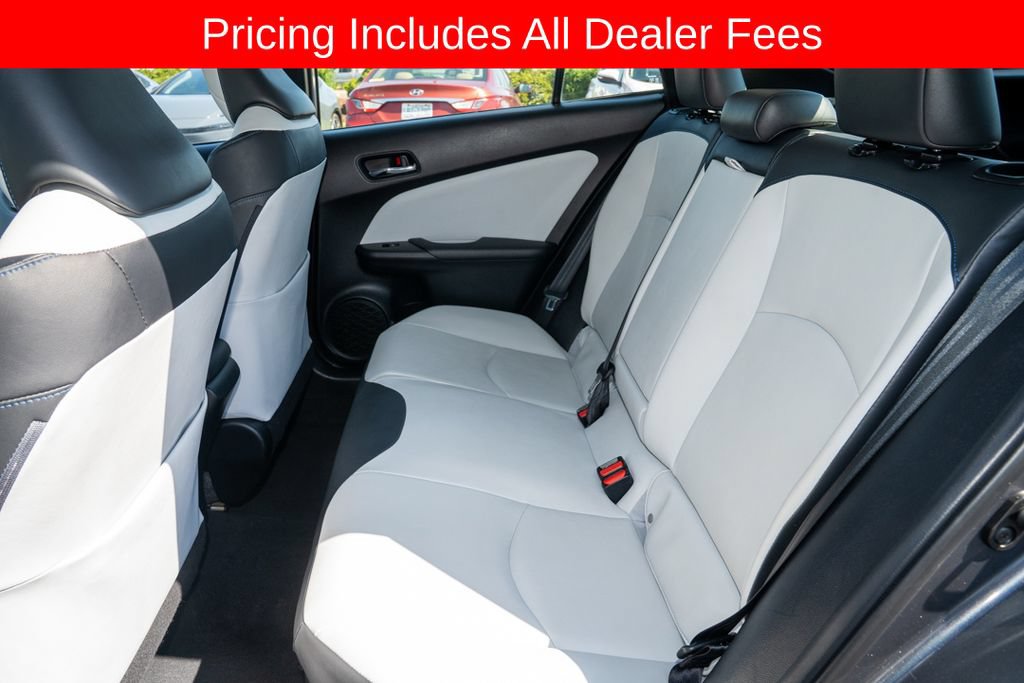 Used 2016 Toyota Prius Four Touring w/ Premium Convenience Package FWD image 8