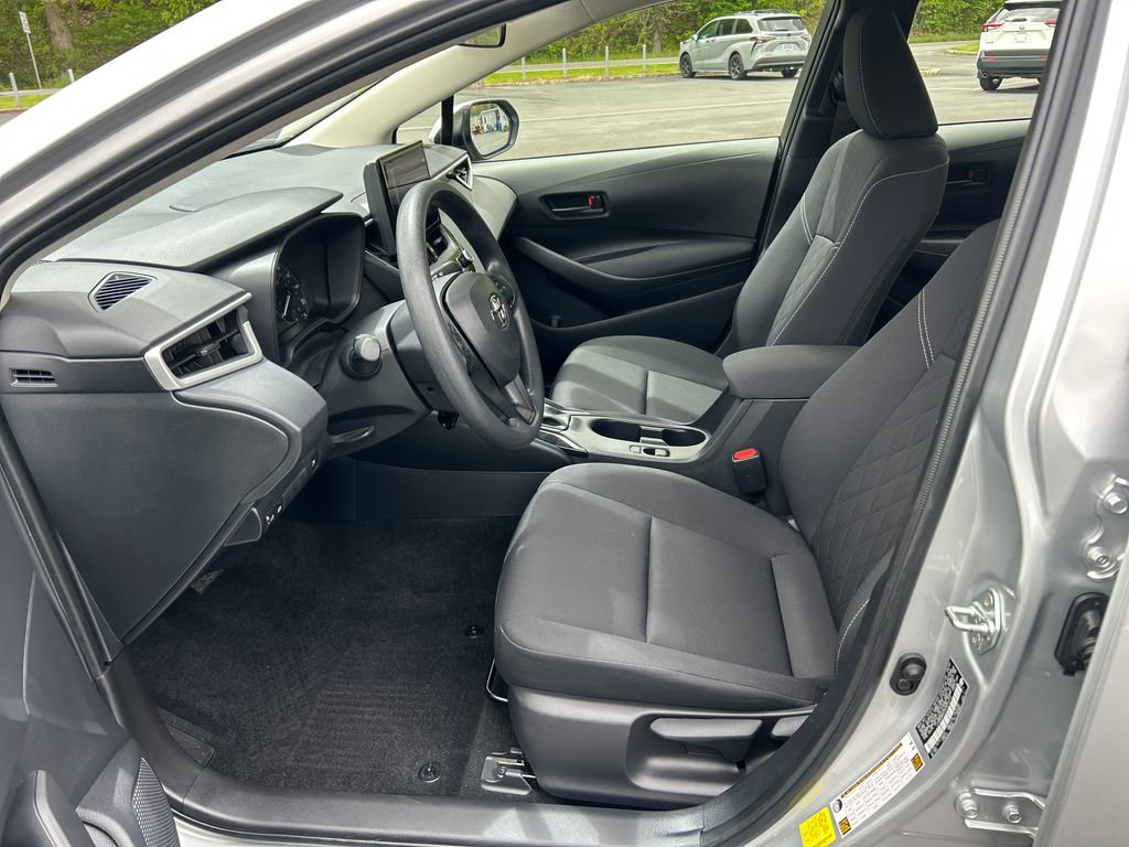 Used 2024 Toyota Corolla LE AWD/4WD image 17