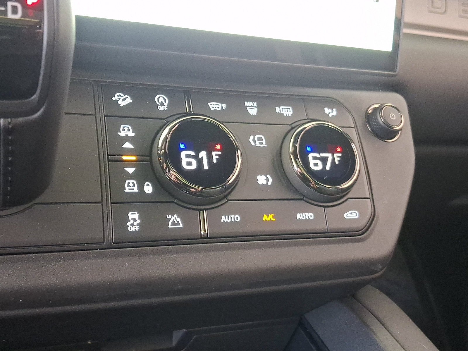 New 2026 Land Rover Defender 110 OCTA AWD/4WD image 14