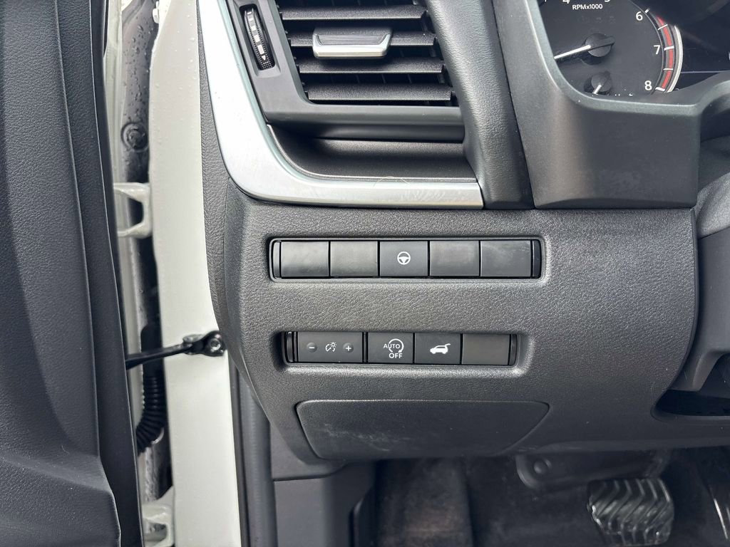 Used 2023 Nissan Rogue SV w/ SV Premium B Package image 20