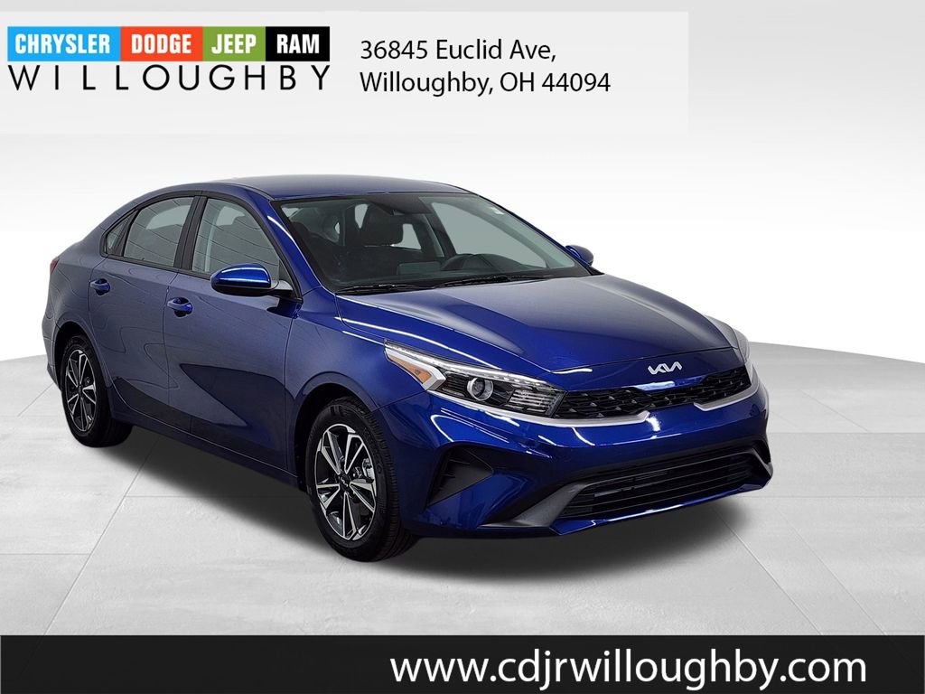 Used 2023 Kia Forte LXS image 4