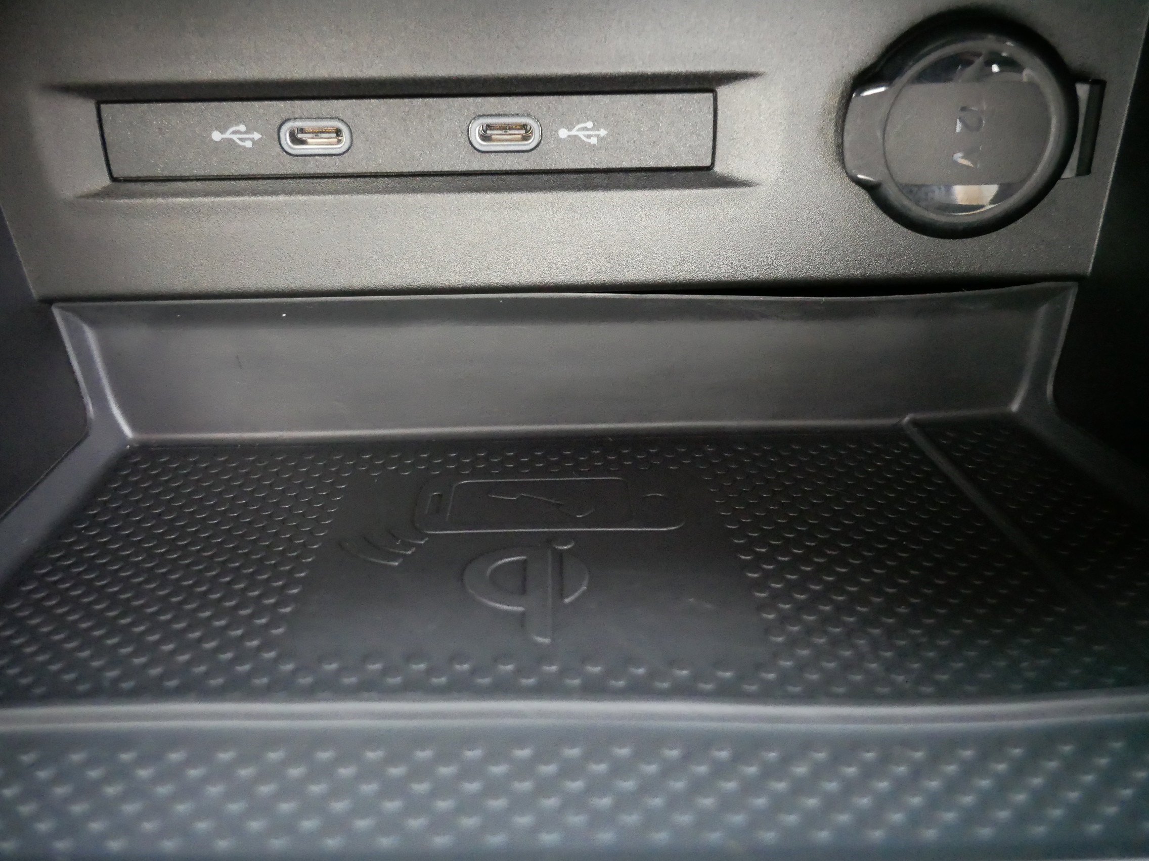 Used 2023 Volkswagen Taos SEL image 28