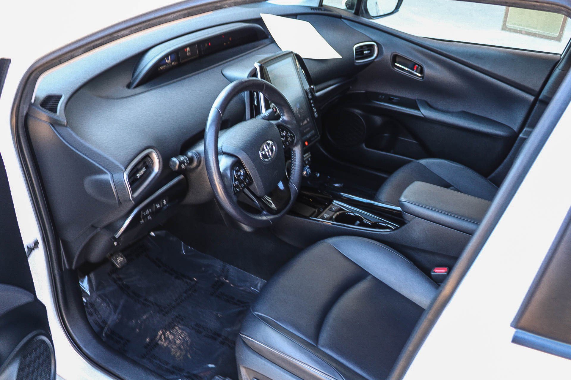 Certified 2021 Toyota Prius Prime Limited FWD image 19