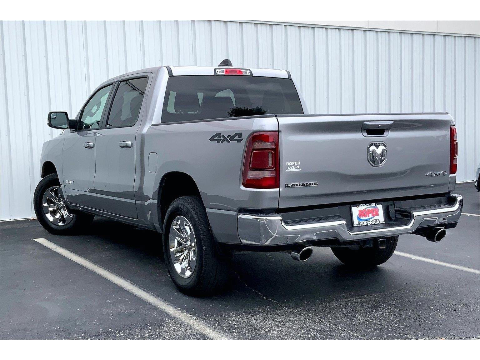 Used 2024 RAM 1500 Laramie AWD/4WD image 10