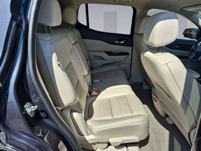 Used 2022 GMC Acadia Denali w/ Denali Technology Package image 18
