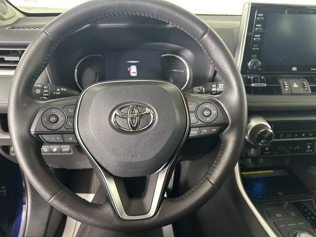 Used 2020 Toyota RAV4 Limited AWD/4WD image 14