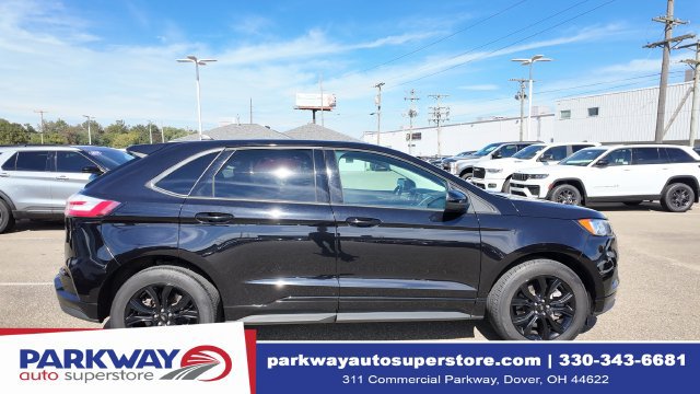 Certified 2024 Ford Edge SE w/ Black Appearance Package AWD/4WD image 9