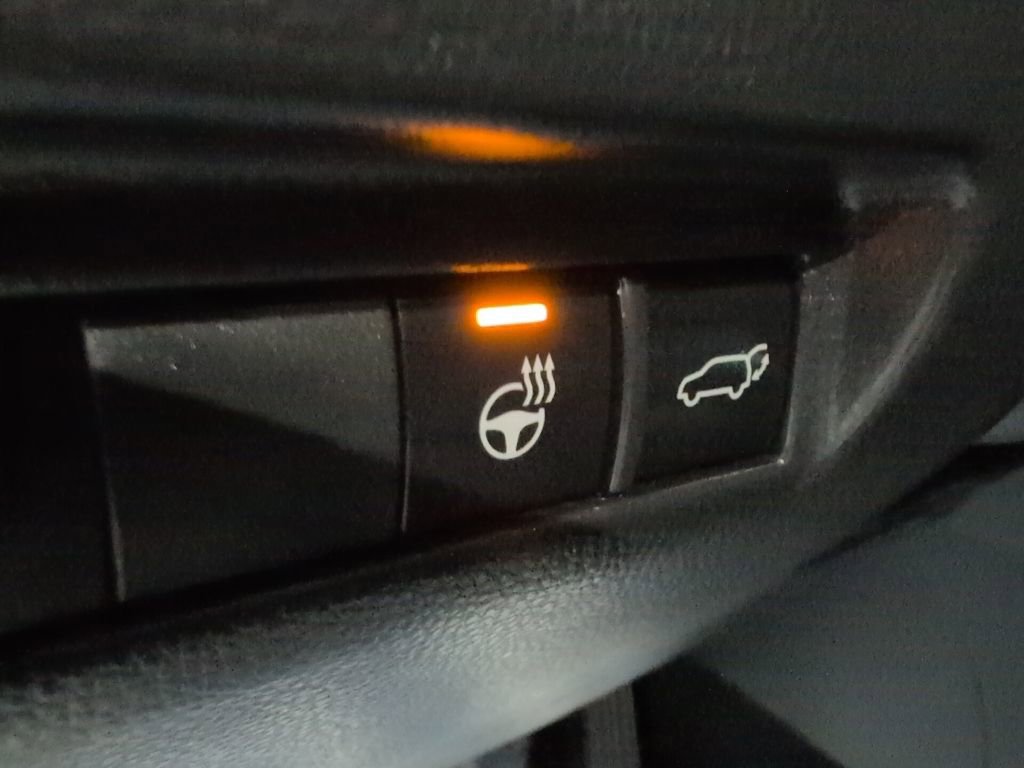 Certified 2023 Toyota Venza Limited image 26