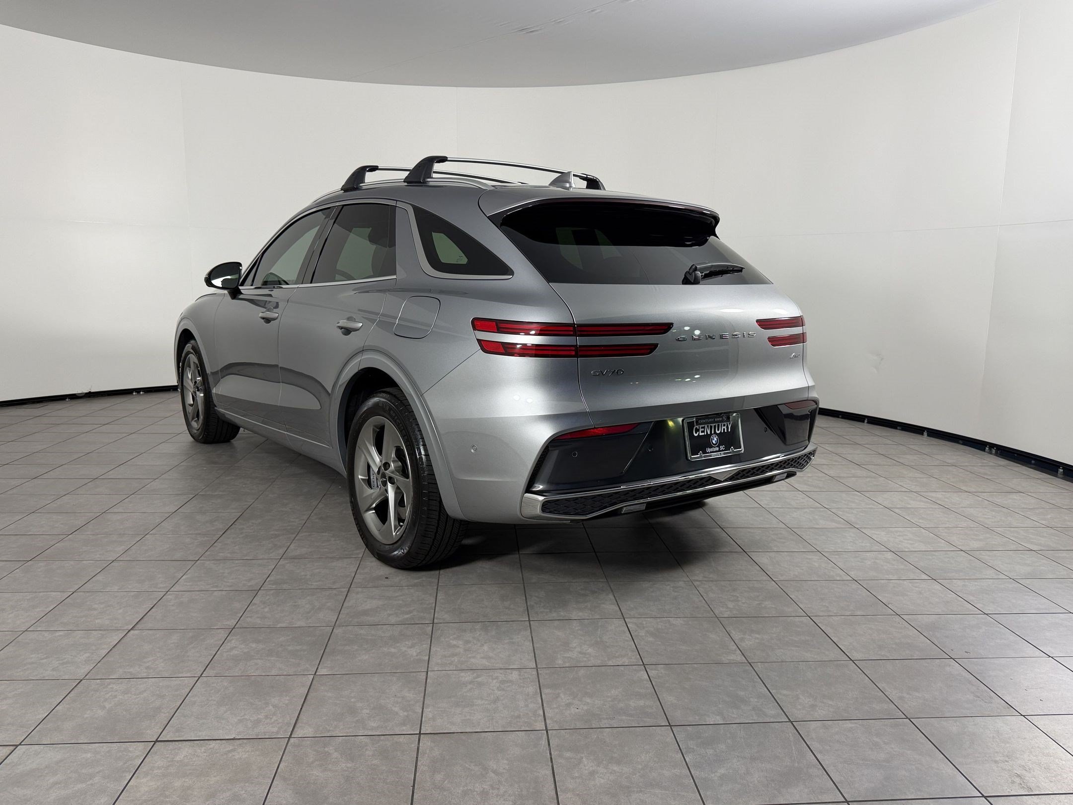 Used 2026 Genesis GV70 2.5T Advanced AWD/4WD image 3
