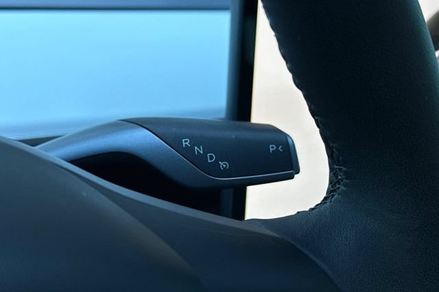Used 2024 Tesla Model Y Long Range AWD/4WD image 28