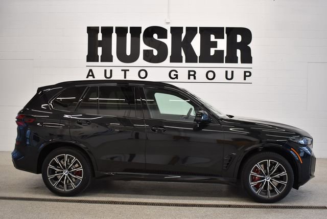 New 2026 BMW X5 M60i w/ Climate Comfort Package image 2