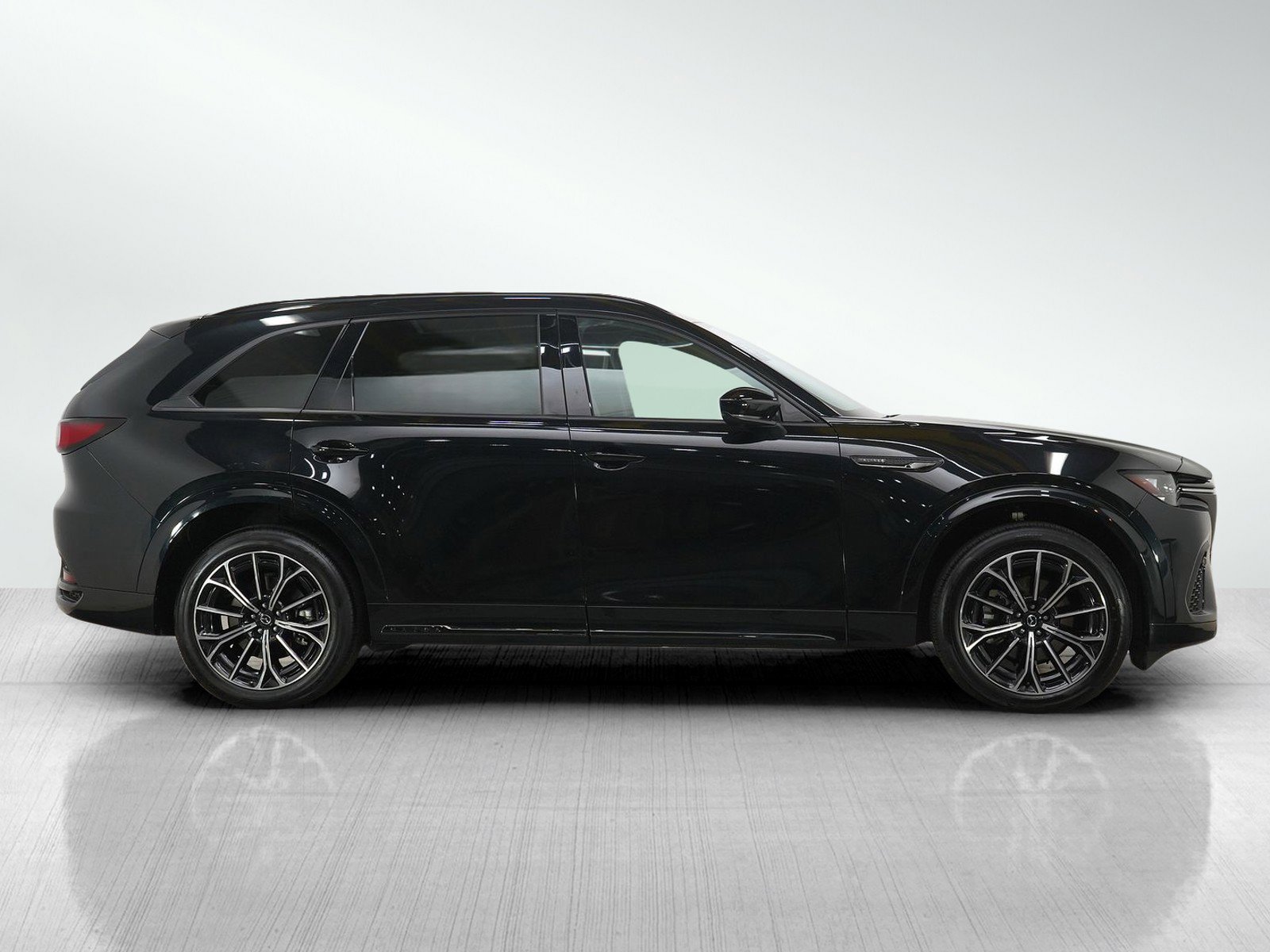 Certified 2025 MAZDA CX-70 3.3 Turbo S w/ Premium Package AWD/4WD image 6