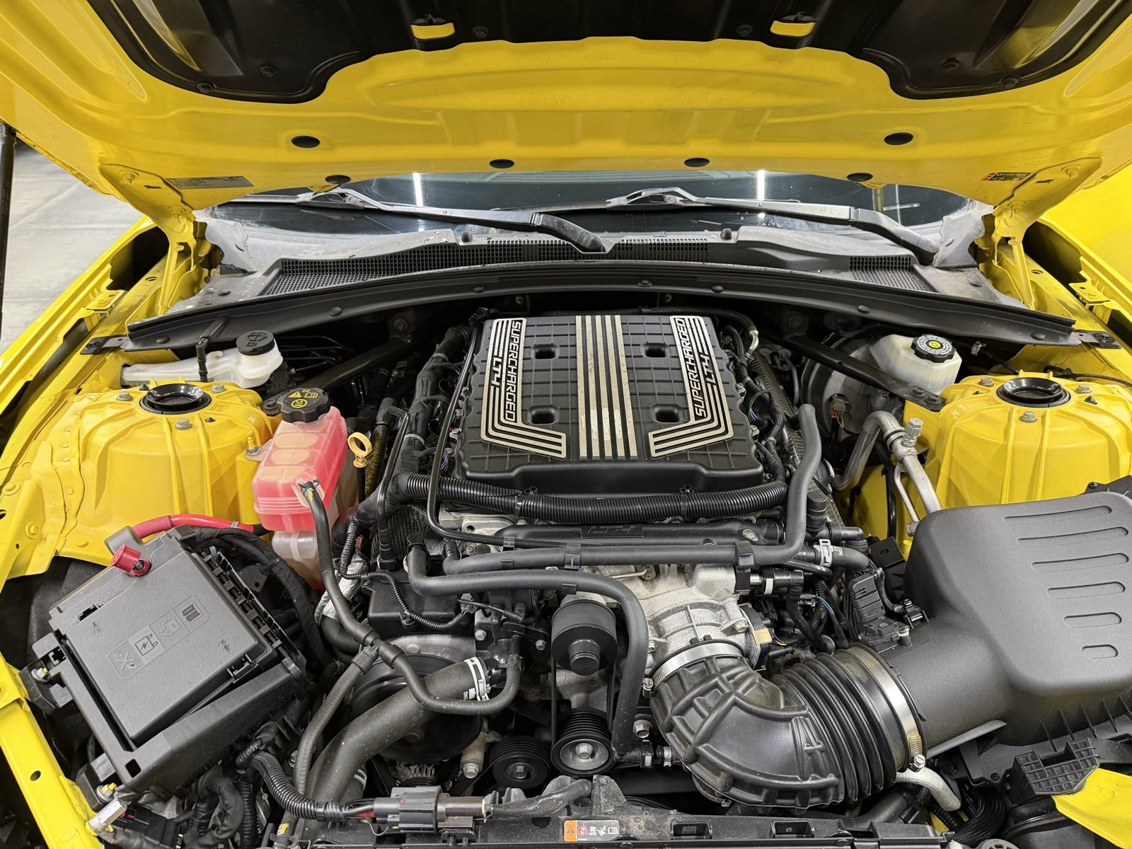 Used 2018 Chevrolet Camaro ZL1 image 26