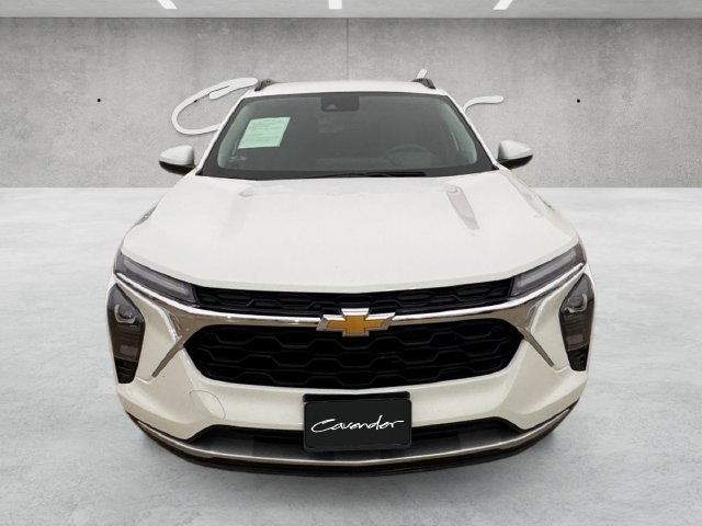 Used 2025 Chevrolet Trax LT w/ Driver Confidence Package FWD image 18