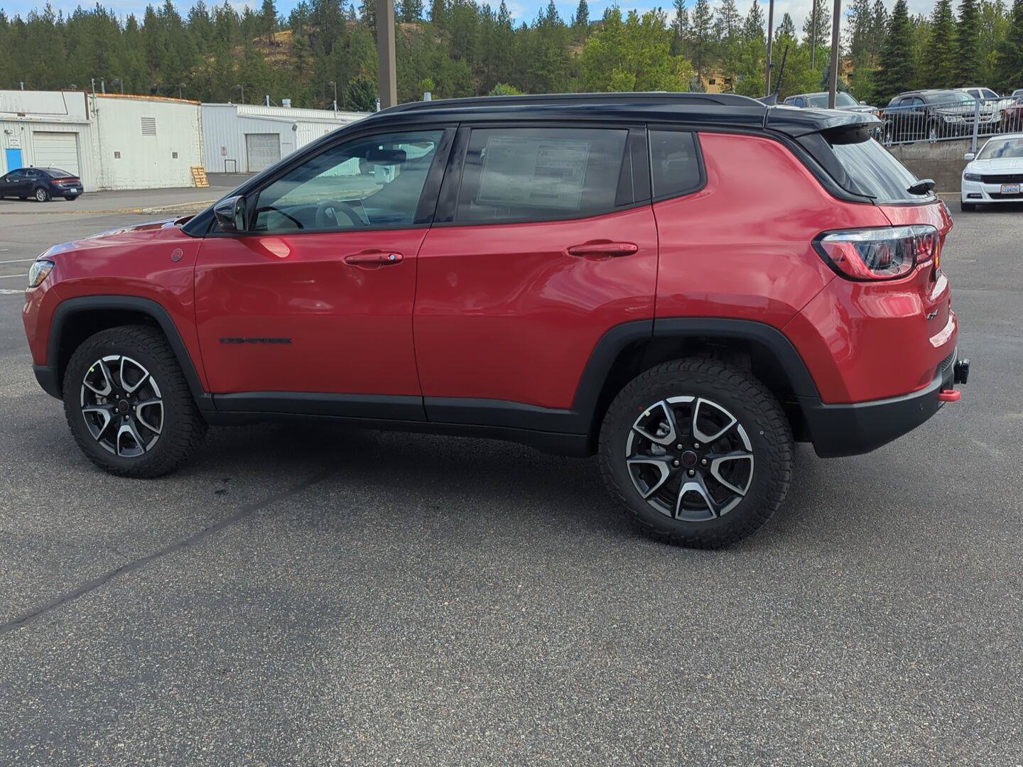 New 2026 Jeep Compass Trailhawk w/ Trailer Tow Group AWD/4WD image 4