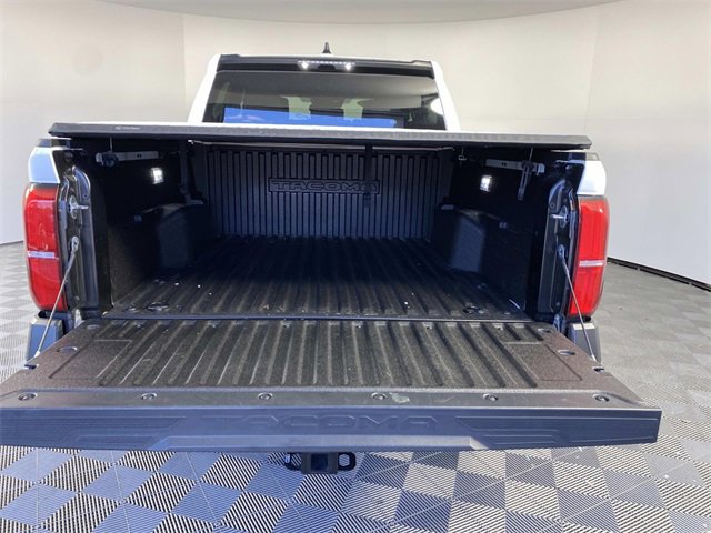 Used 2025 Toyota Tacoma SR image 8