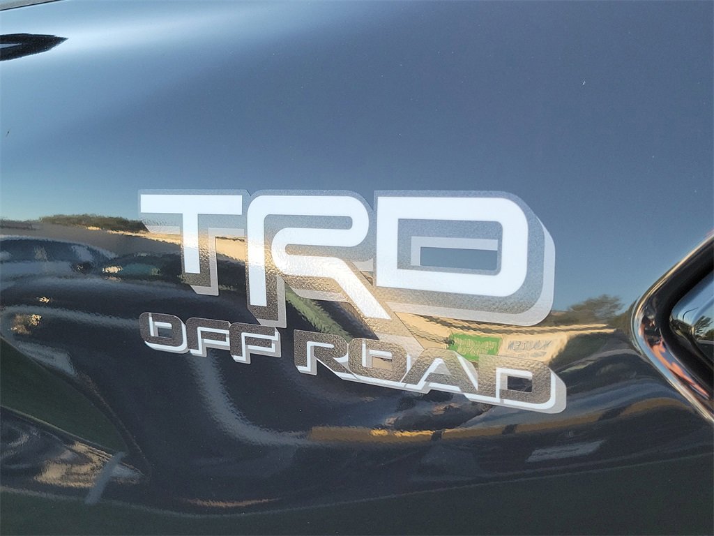 Used 2025 Toyota Tacoma TRD Off-Road image 24