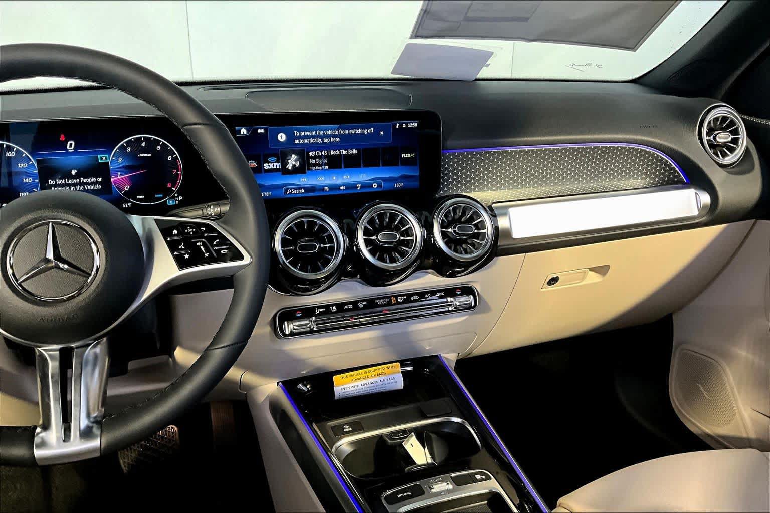 New 2026 Mercedes-Benz GLB 250 4MATIC image 8