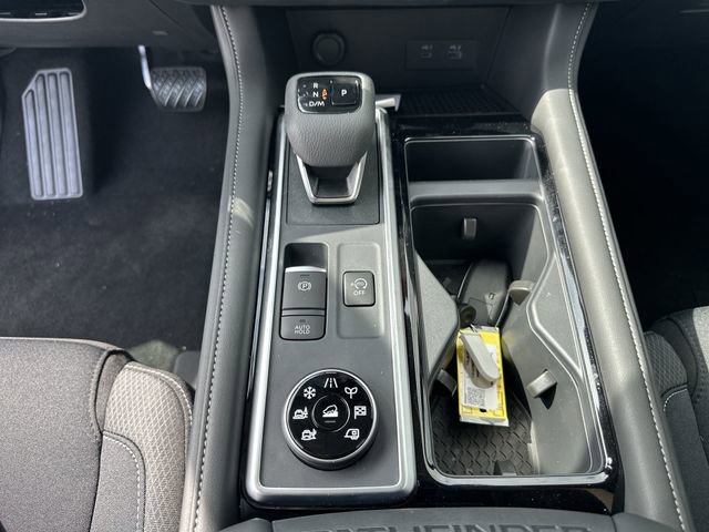 New 2025 Nissan Pathfinder SV image 23