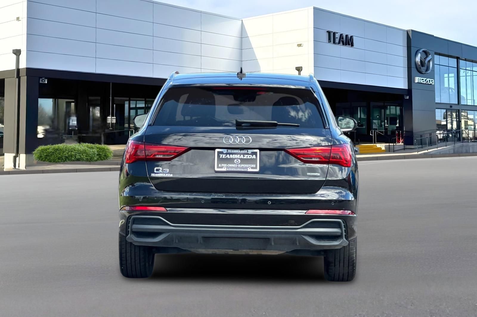 Used 2023 Audi Q3 2.0T Premium AWD/4WD image 5