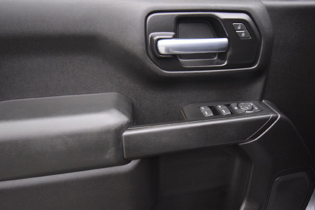 Used 2020 Chevrolet Silverado 1500 Custom w/ Custom Value Package RWD image 20