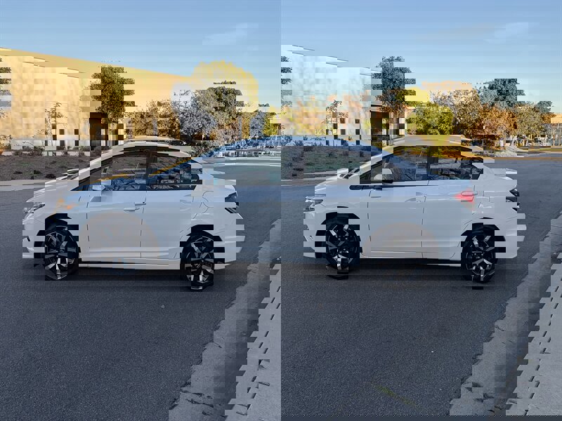 Used 2014 Honda Civic EX-L image 9