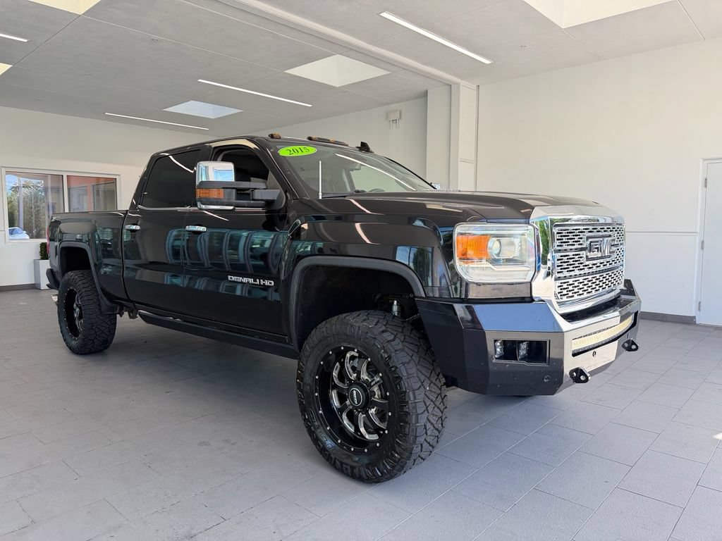 Used 2015 GMC Sierra 2500 Denali w/ Duramax Plus Package AWD/4WD image 1