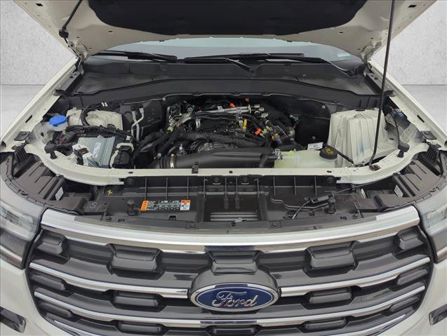 New 2025 Ford Explorer Active w/ Active Comfort Package image 16
